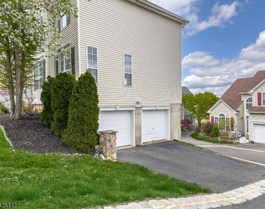 227 Winding Hill Dr - Photo Thumbnail 27