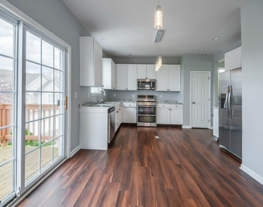 227 Winding Hill Dr - Photo Thumbnail 12