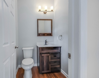 227 Winding Hill Dr - Photo Thumbnail 6