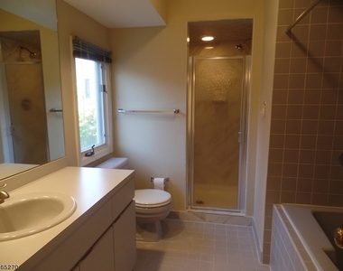 85 Village Dr - Photo Thumbnail 16