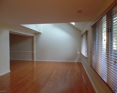 85 Village Dr - Photo Thumbnail 1