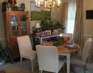 100 Davis Avenue - Photo Thumbnail 1