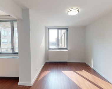 401 E 34th St - Photo Thumbnail 3