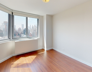 401 E 34th St - Photo Thumbnail 4