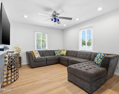 970 Van Court Avenue - Photo Thumbnail 8