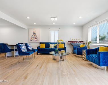 970 Van Court Avenue - Photo Thumbnail 2