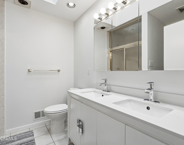 970 Van Court Avenue - Photo Thumbnail 23