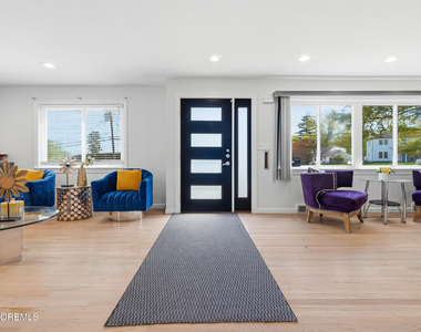 970 Van Court Avenue - Photo Thumbnail 1