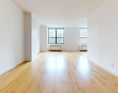 West 87th Street - Photo Thumbnail 6