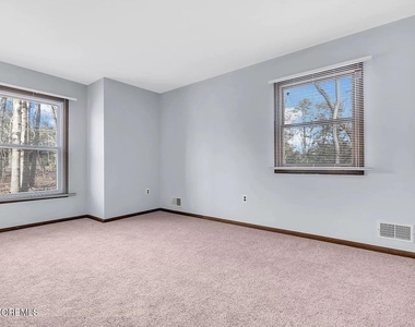 1097 S Lakewood Farmingdale Road - Photo Thumbnail 13