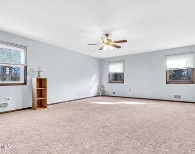 1097 S Lakewood Farmingdale Road - Photo Thumbnail 11