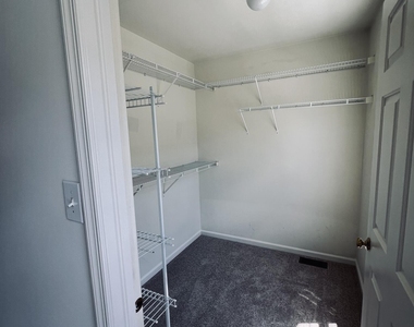 18 Dayna Court - Photo Thumbnail 13