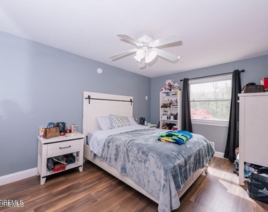 627 Eltone Road - Photo Thumbnail 19