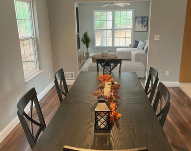 627 Eltone Road - Photo Thumbnail 9