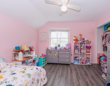 627 Eltone Road - Photo Thumbnail 18