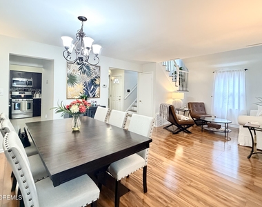 15 Cummings Court - Photo Thumbnail 7