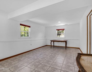 1112 Wildwood Avenue - Photo Thumbnail 17