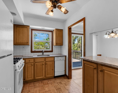 1112 Wildwood Avenue - Photo Thumbnail 4