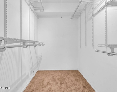 803 Wellington Place - Photo Thumbnail 11