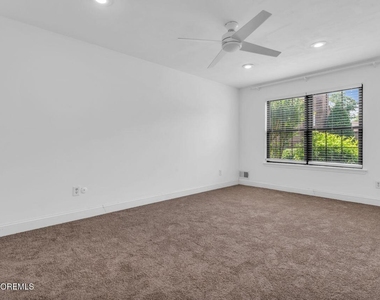 803 Wellington Place - Photo Thumbnail 9