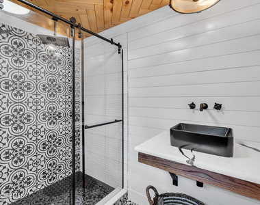 24 Woodlark Road - Photo Thumbnail 23