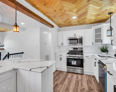 24 Woodlark Road - Photo Thumbnail 4