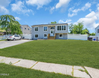 24 Woodlark Road - Photo Thumbnail 28