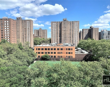 Amsterdam Avenue - Photo Thumbnail 7