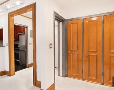West 58th Street - Photo Thumbnail 1