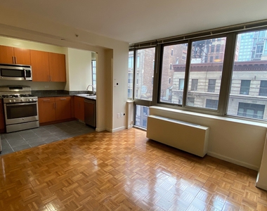 West 26th Street - Photo Thumbnail 1
