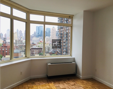 East 31st Street - Photo Thumbnail 1