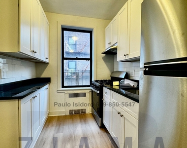 St Marks Avenue x Nostrand Ave  - Photo Thumbnail 6