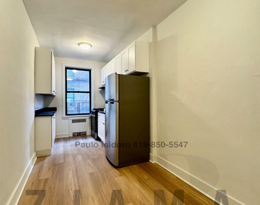 St Marks Avenue x Nostrand Ave  - Photo Thumbnail 5