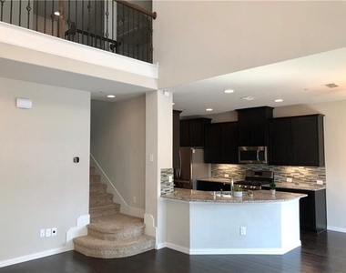 4800 Bridgewater Street - Photo Thumbnail 4