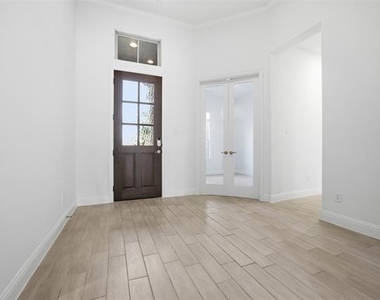 208 Sequoia Drive - Photo Thumbnail 30