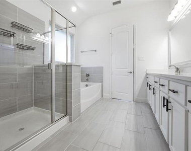 208 Sequoia Drive - Photo Thumbnail 23