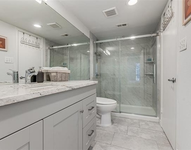 4338 Hartford Street - Photo Thumbnail 8