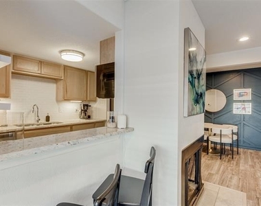 4338 Hartford Street - Photo Thumbnail 5