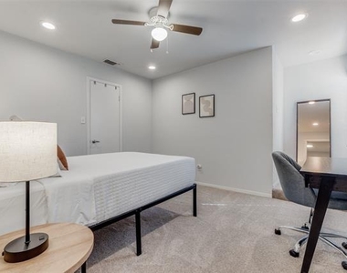 4338 Hartford Street - Photo Thumbnail 10