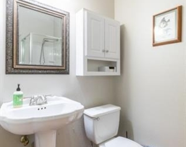 364 Alexandra Drive - Photo Thumbnail 7