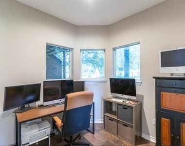 364 Alexandra Drive - Photo Thumbnail 5