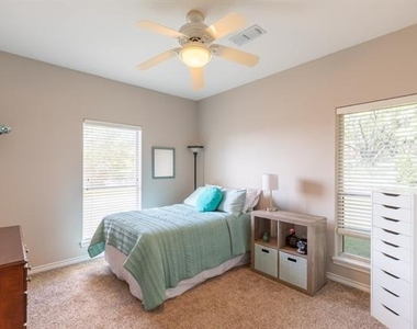 364 Alexandra Drive - Photo Thumbnail 25