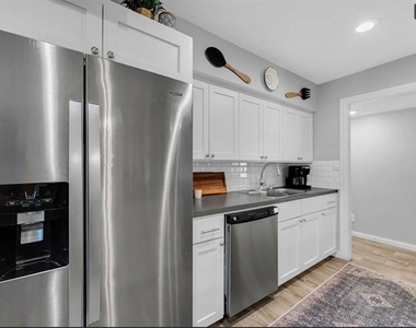13506 Castleton Drive - Photo Thumbnail 10