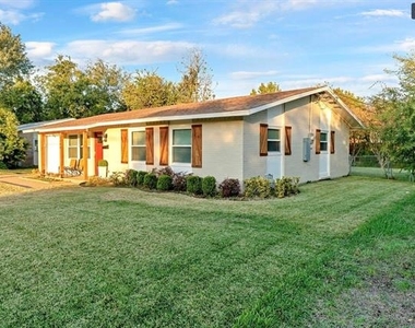 13506 Castleton Drive - Photo Thumbnail 2