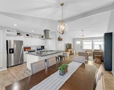 13506 Castleton Drive - Photo Thumbnail 4