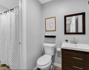 13506 Castleton Drive - Photo Thumbnail 15