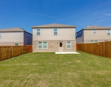 877 Table Rock Street - Photo Thumbnail 23