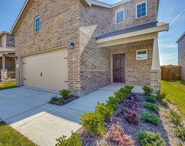 877 Table Rock Street - Photo Thumbnail 2