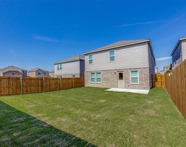 877 Table Rock Street - Photo Thumbnail 22