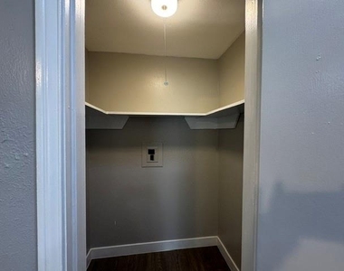 15919 Stillwood Street - Photo Thumbnail 6